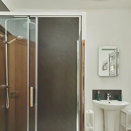 Plum Дом отдыха *